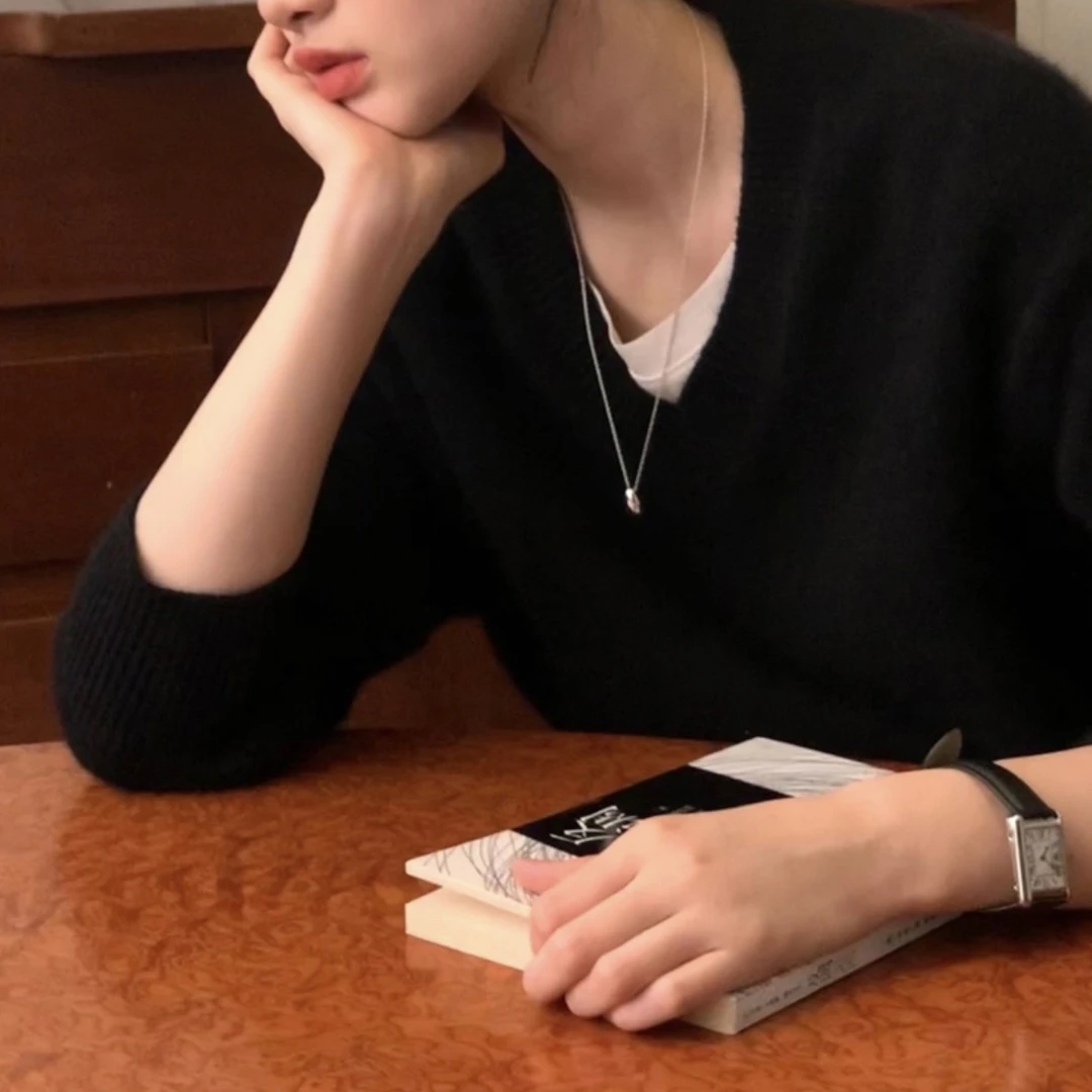 【V领浣熊-不能机洗】23新款宽松显瘦韩版休闲百搭时尚网红套头毛衣