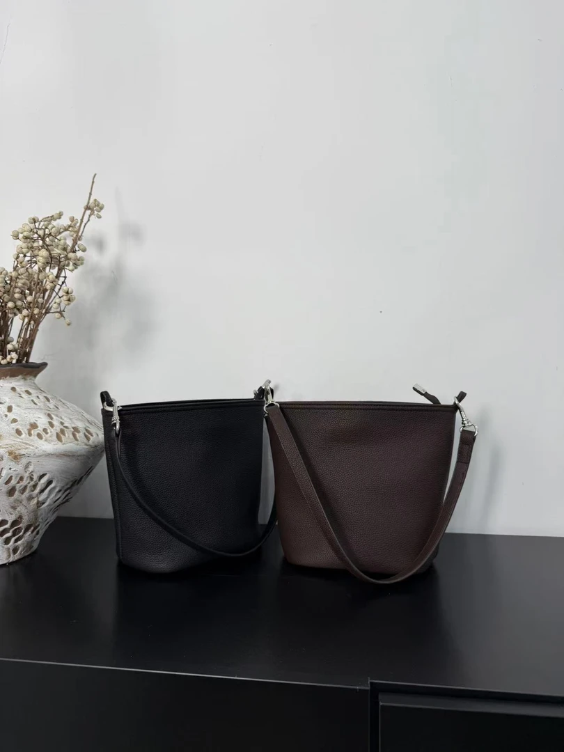 【慕懿时袋】2024四季百搭基础款简约斜挎包纯色小众小单肩8019