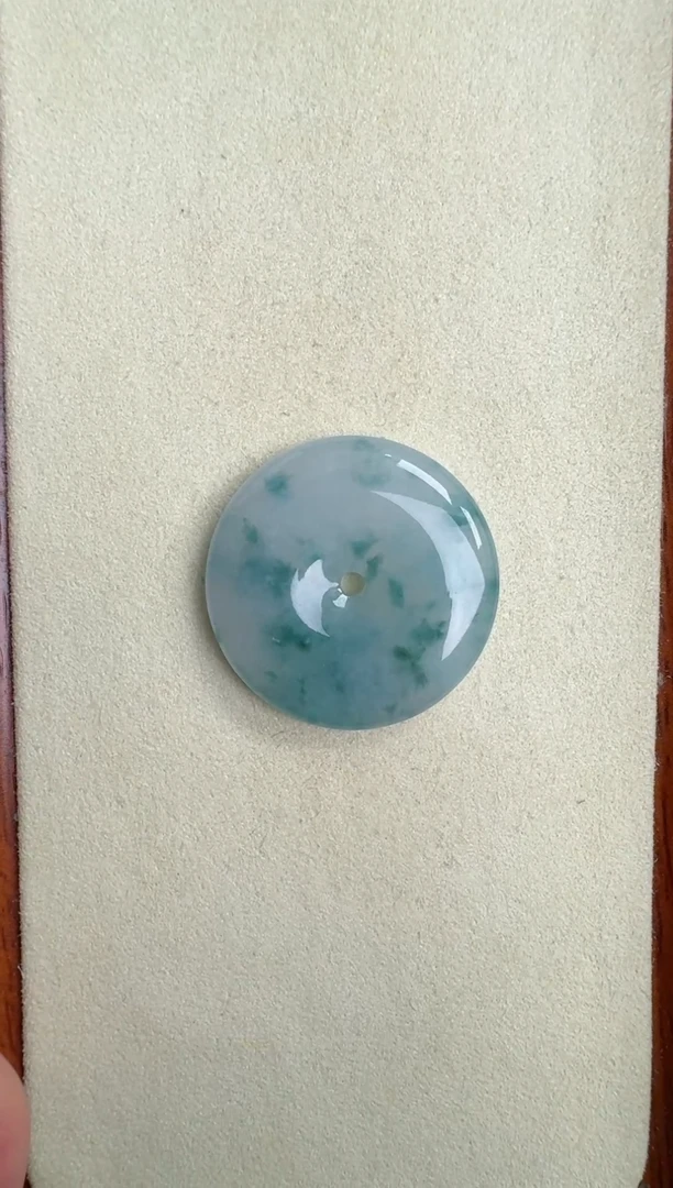 【闪购商品】翡翠吊坠(不含链)未镶嵌 一滴泪  孤品