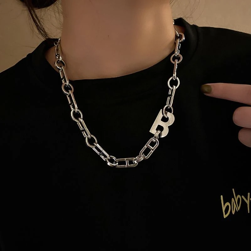 合金硅胶项链 欧美个性夸张字母B项链女小众设计感毛衣颈链嘻哈