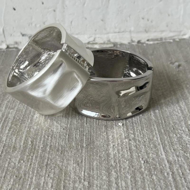 合金手镯 高级感金属手镯女小众设计ins手环韩臂环臂钏女臂镯