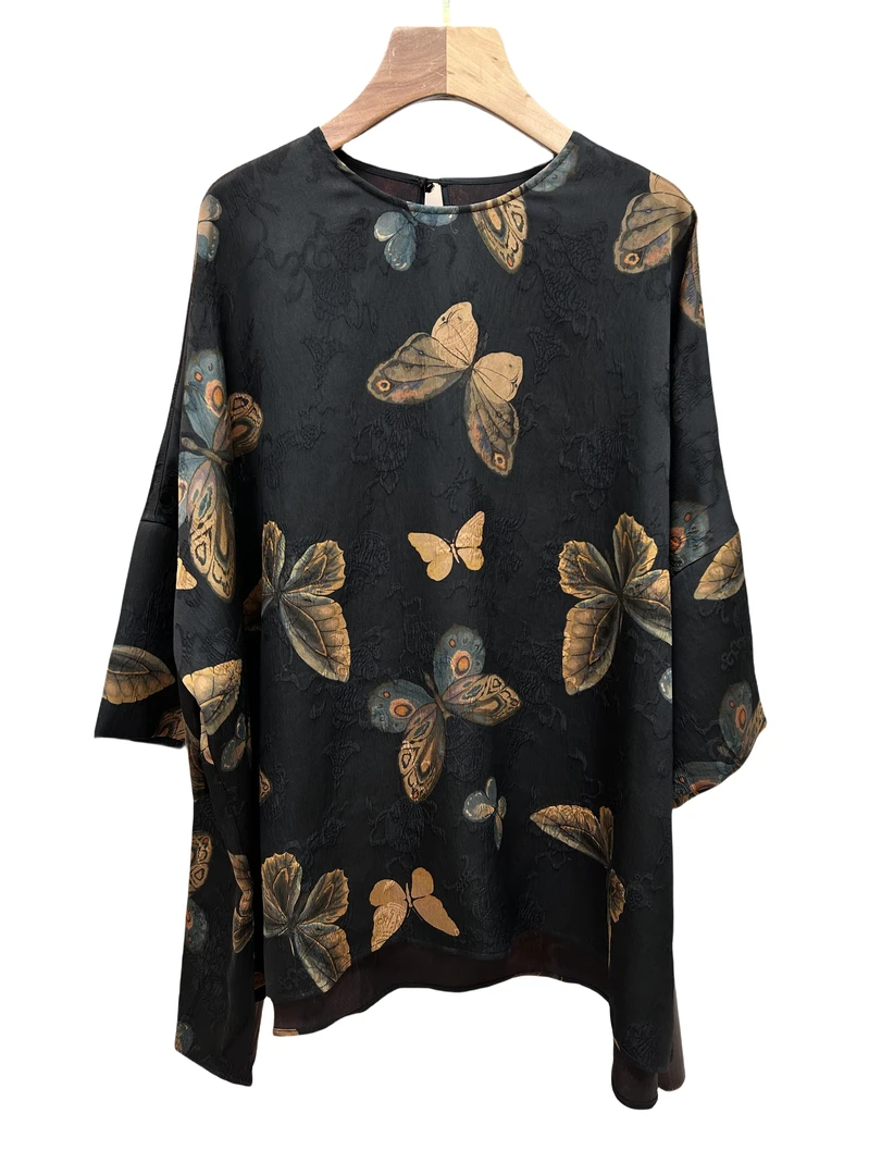 【禧禧家店铺】冠乐绉蝴蝶飞飞上衣LV24084