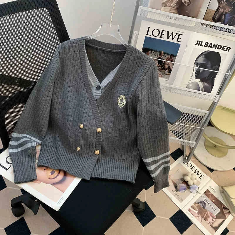 韩系V领双排扣针织开衫女款2025秋新款学院风假两件毛衣外套上衣