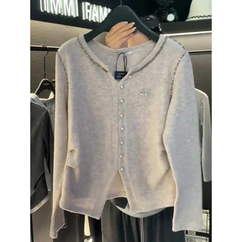 春季女装2025新款时尚气质重工钉珠设计高级感长袖针织休闲款上衣