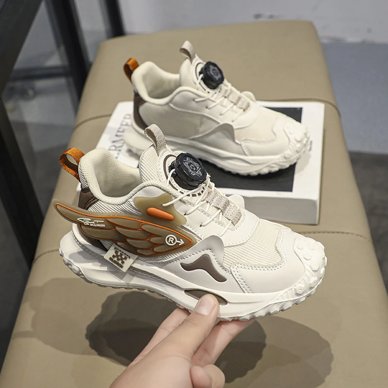 男童鞋子2024春秋新款翅膀羽毛儿童透气小学生运动鞋软底男孩防滑