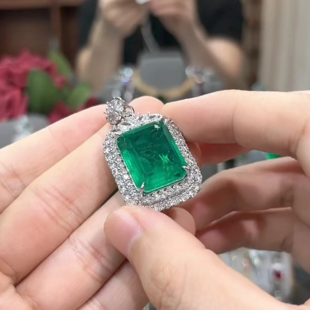 K哥伦比亚祖母绿时尚吊坠-矿区高定祖母绿豪镶吊坠时尚珠宝411