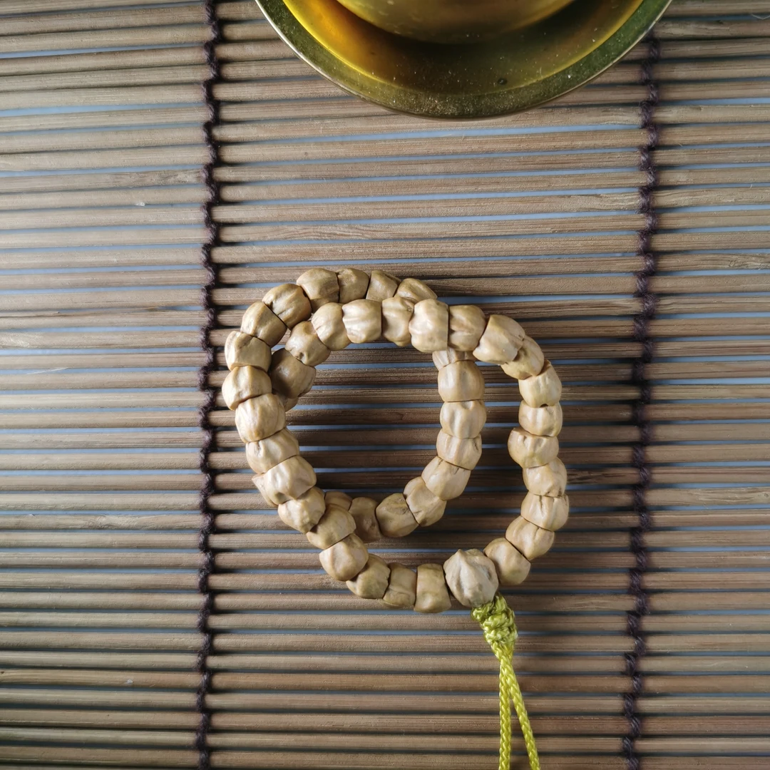 非金属木质手链 柏香籽黄油皮，高密，卡7，大肠款百搭时尚手工