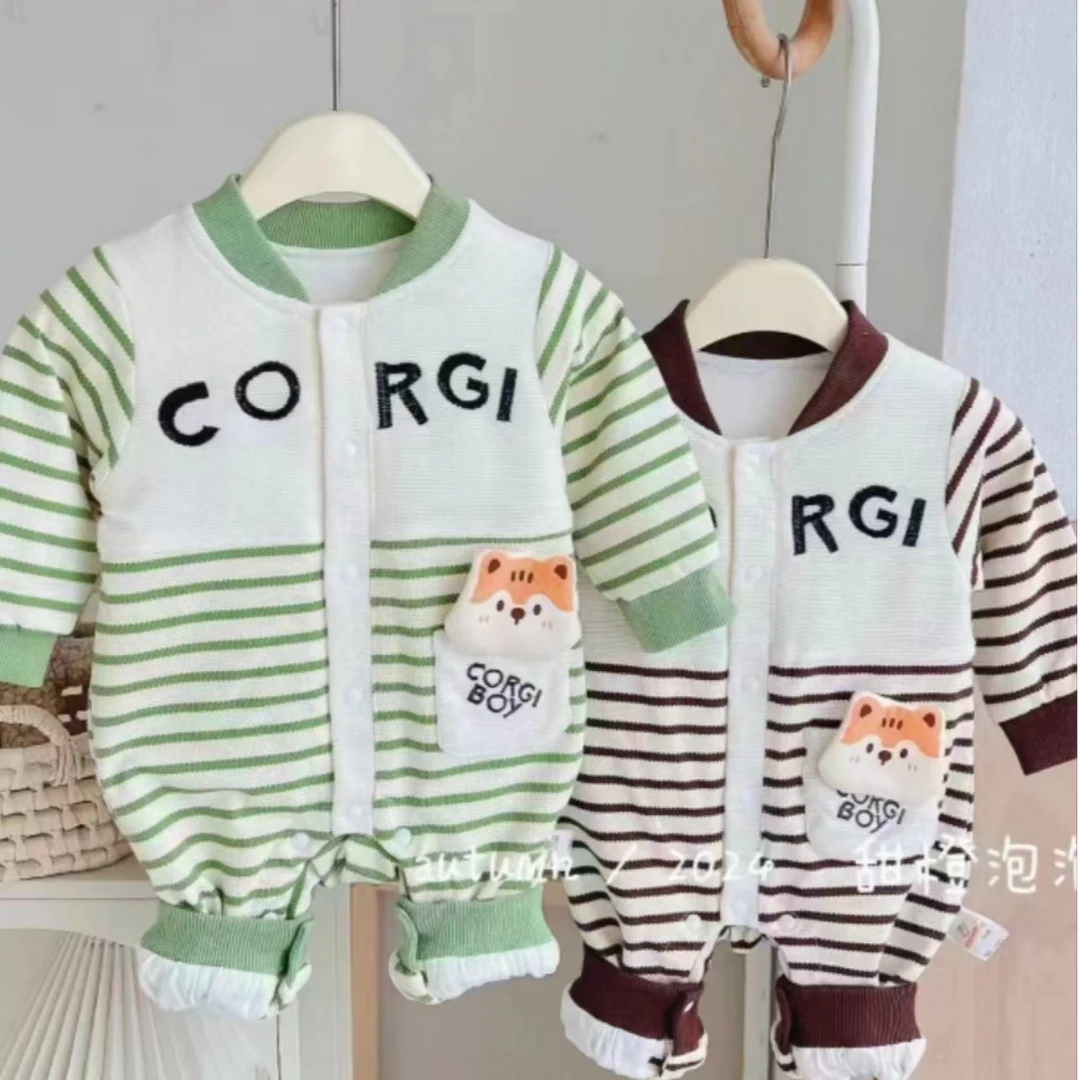 春秋款宝宝衣服新款条纹字母口袋狐狸头玩偶男宝宝双层哈衣