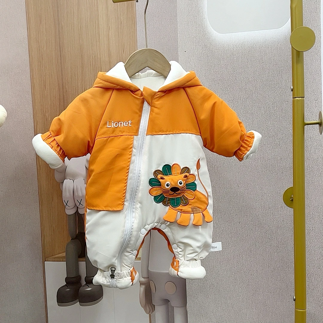 加绒加厚新生儿衣服连体衣秋冬装防风连帽外出服秋冬保暖宝宝哈衣