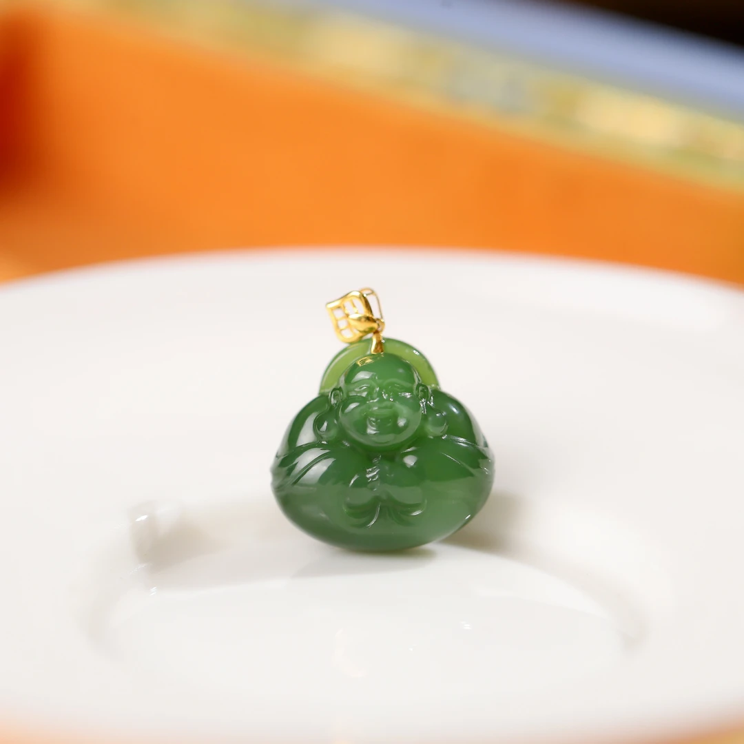 碧玉抱抱佛吊坠·18K金·DZ16189