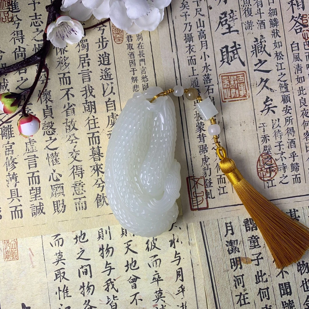 握福 和田玉白玉满雕福瓜设计款流苏手把件
