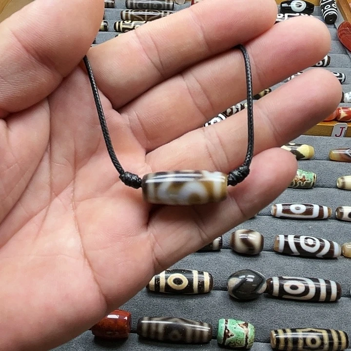 玛瑙/玉髓颈饰合金