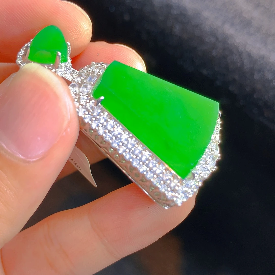 【闪购商品】翡翠颈饰银S925镶嵌翡翠