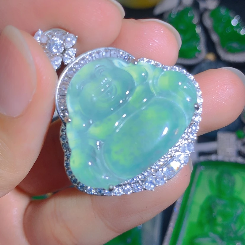 【闪购商品】翡翠颈饰未镶嵌