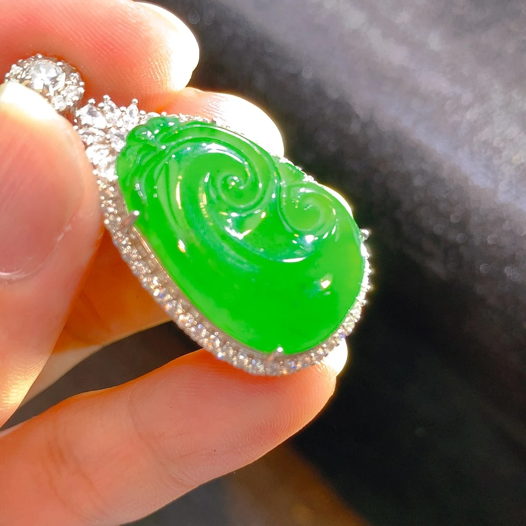 【闪购商品】翡翠颈饰银S925镶嵌翡翠