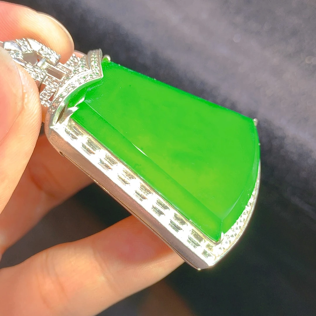 【闪购商品】翡翠颈饰银S925镶嵌翡翠