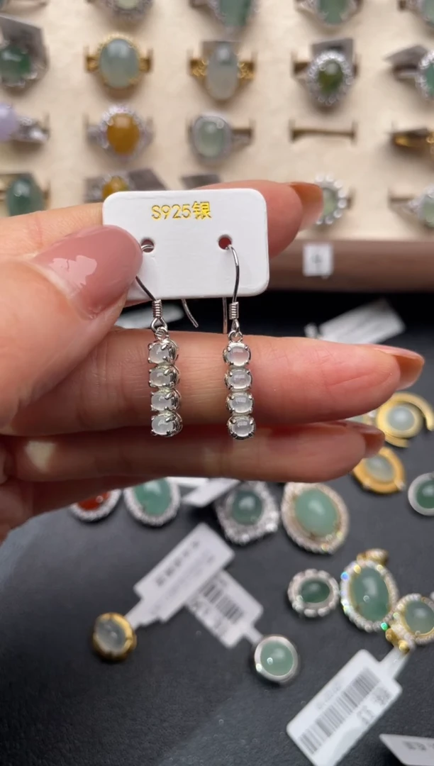 【闪购商品】翡翠耳钉银S925镶嵌111111