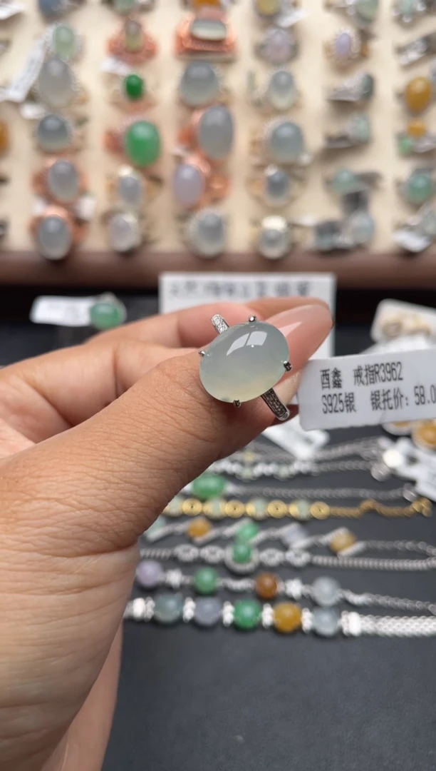 【闪购商品】翡翠戒指银S925镶嵌11111