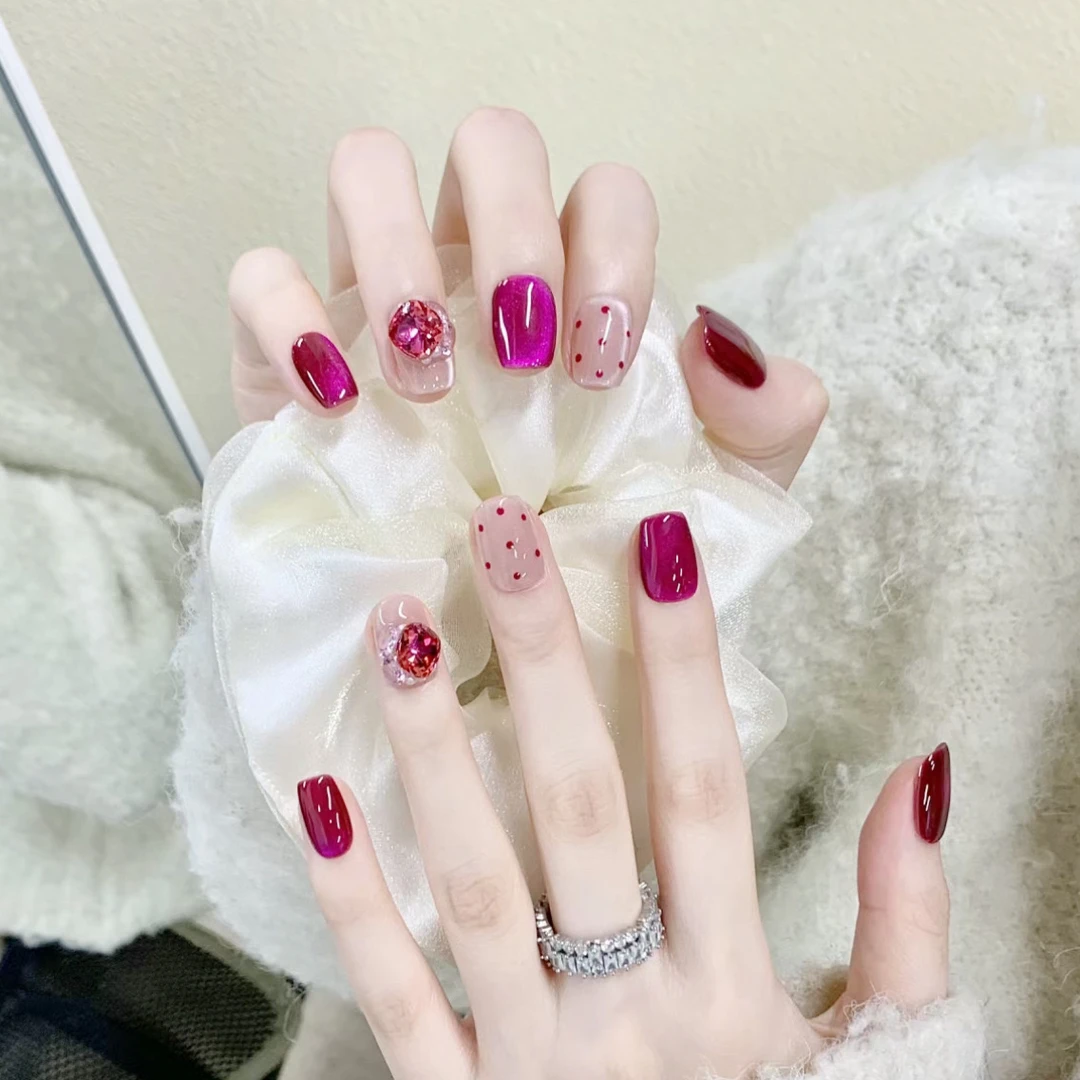 D8新款穿戴美甲波点辣妹百搭可拆卸指甲贴