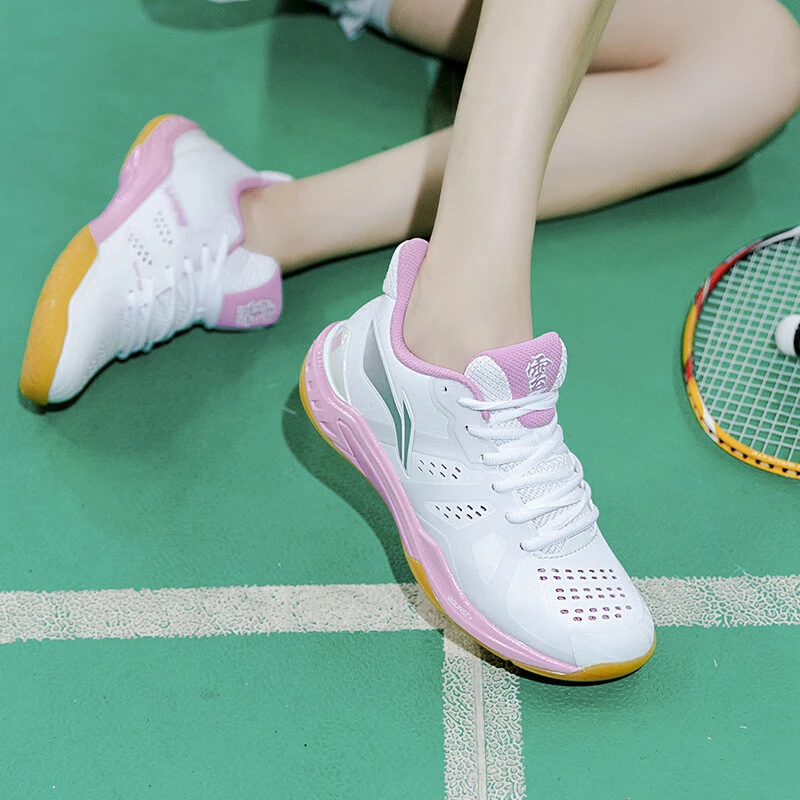 李宁雲霆系列女子羽毛球鞋日常运动鞋专业耐磨透气回弹训练比赛鞋
