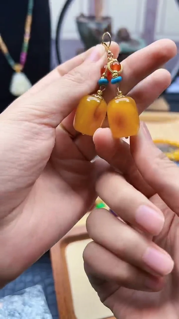 【闪购商品】蜜蜡耳饰14K金镶嵌A760