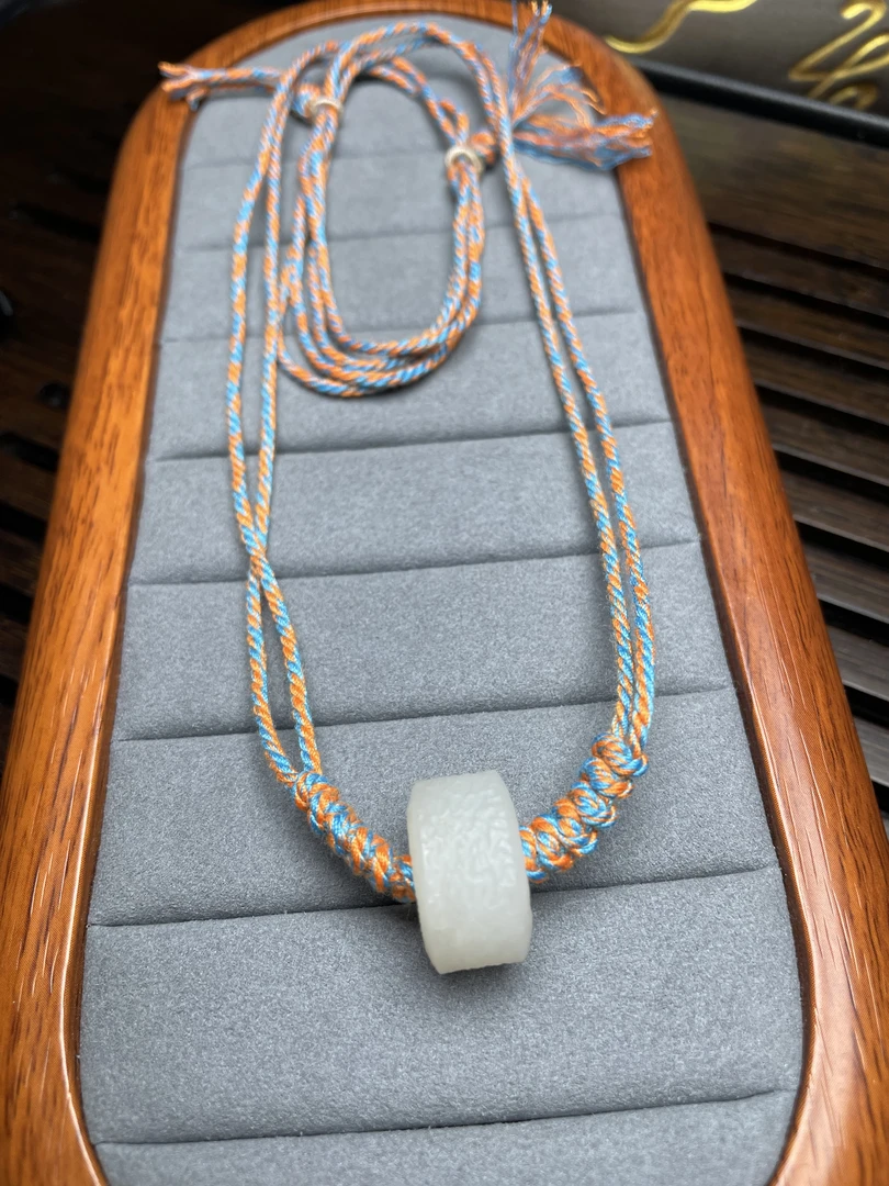 和田玉路路通平安扣男女士创意吊坠，天然原石味满满