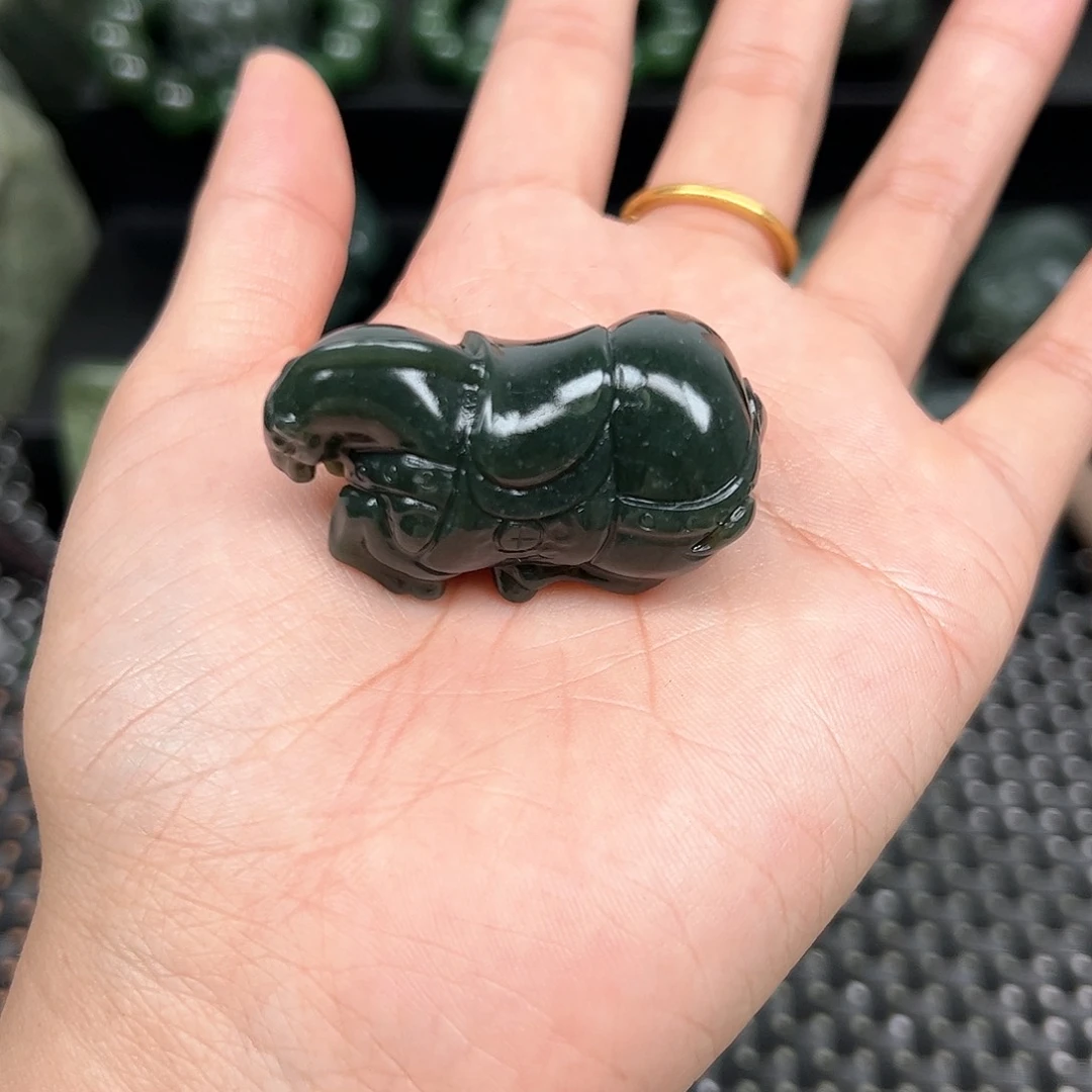 和田玉（糖玉）颈饰未镶嵌