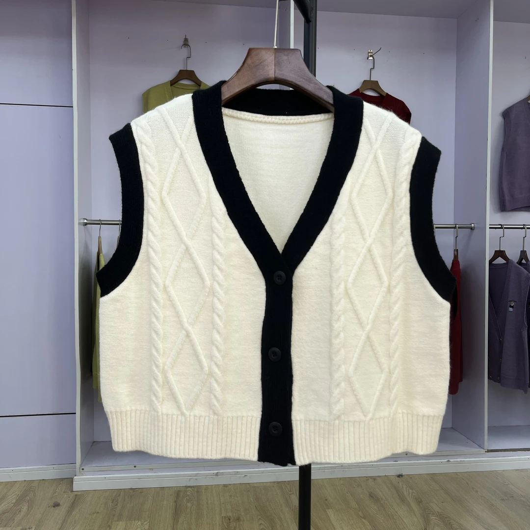 582 2024秋冬新款时尚百搭v领拼色针织马甲女宽松无袖坎肩背心潮