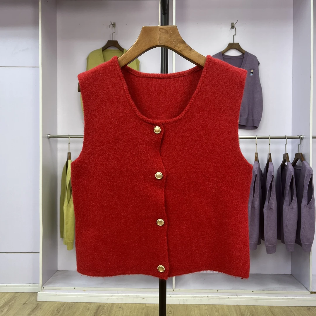 256 韩系圆领小金扣小香风针织马甲秋冬背心高级感设计感法式上衣