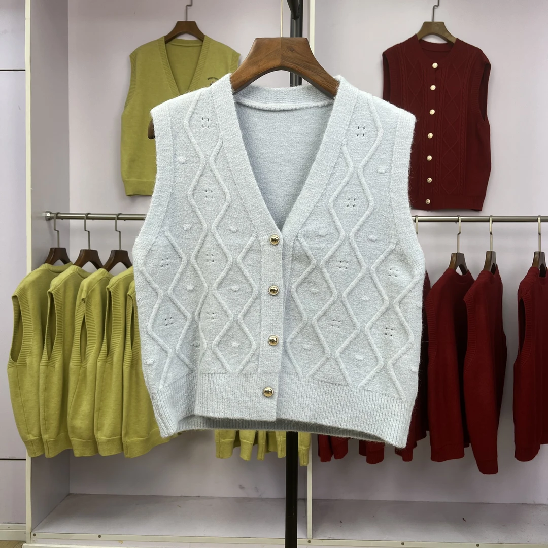 162 V领女温柔显瘦纯色复古日单镂空休闲坎肩宽松外搭上衣新款ins