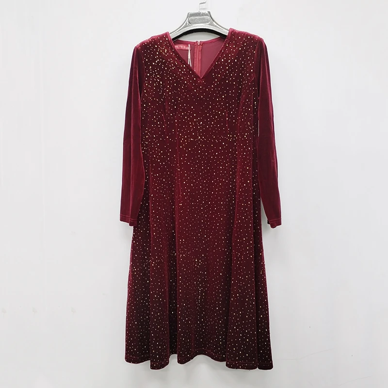 荣澜长袖气质显瘦丝绒连衣裙秋冬收腰大码女装2399