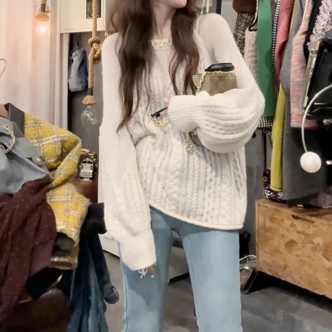2024年秋冬新款气质温柔韩系氛围感灯笼袖水钻钉珠微透拼接毛衣