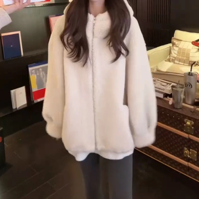 软绵小熊2024年秋冬新款气质显瘦高级感时尚休闲环保毛皮毛外套