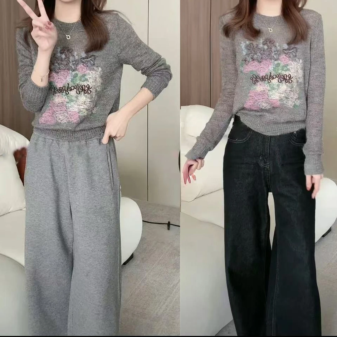 洋气设计感刺绣上衣2024年秋冬新款气质时尚气质圆领针织打底衫