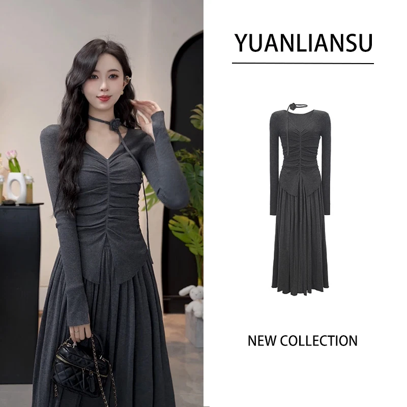 YUANLIANSU/圆脸酥【浅墨时光】秋季新款V领软糯上衣+半身裙两件套