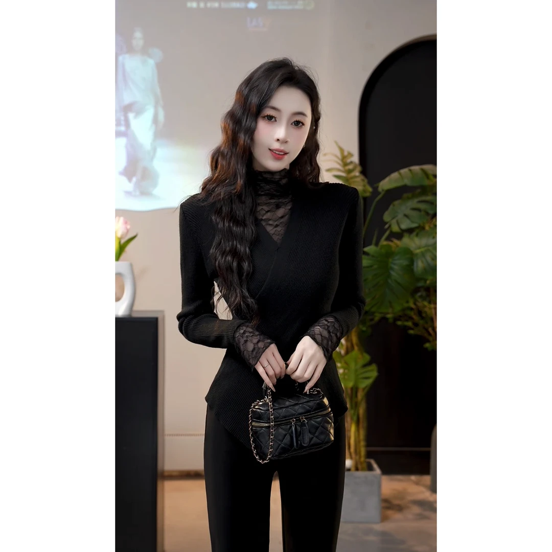 【兰花幽香】法式甜美风拼接蕾丝交叉修身毛衣