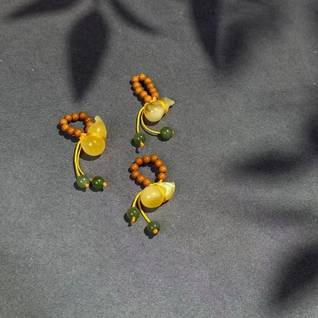 【景滢】天然琥珀蜜蜡立体葫芦小流苏挂件 多样性发其一