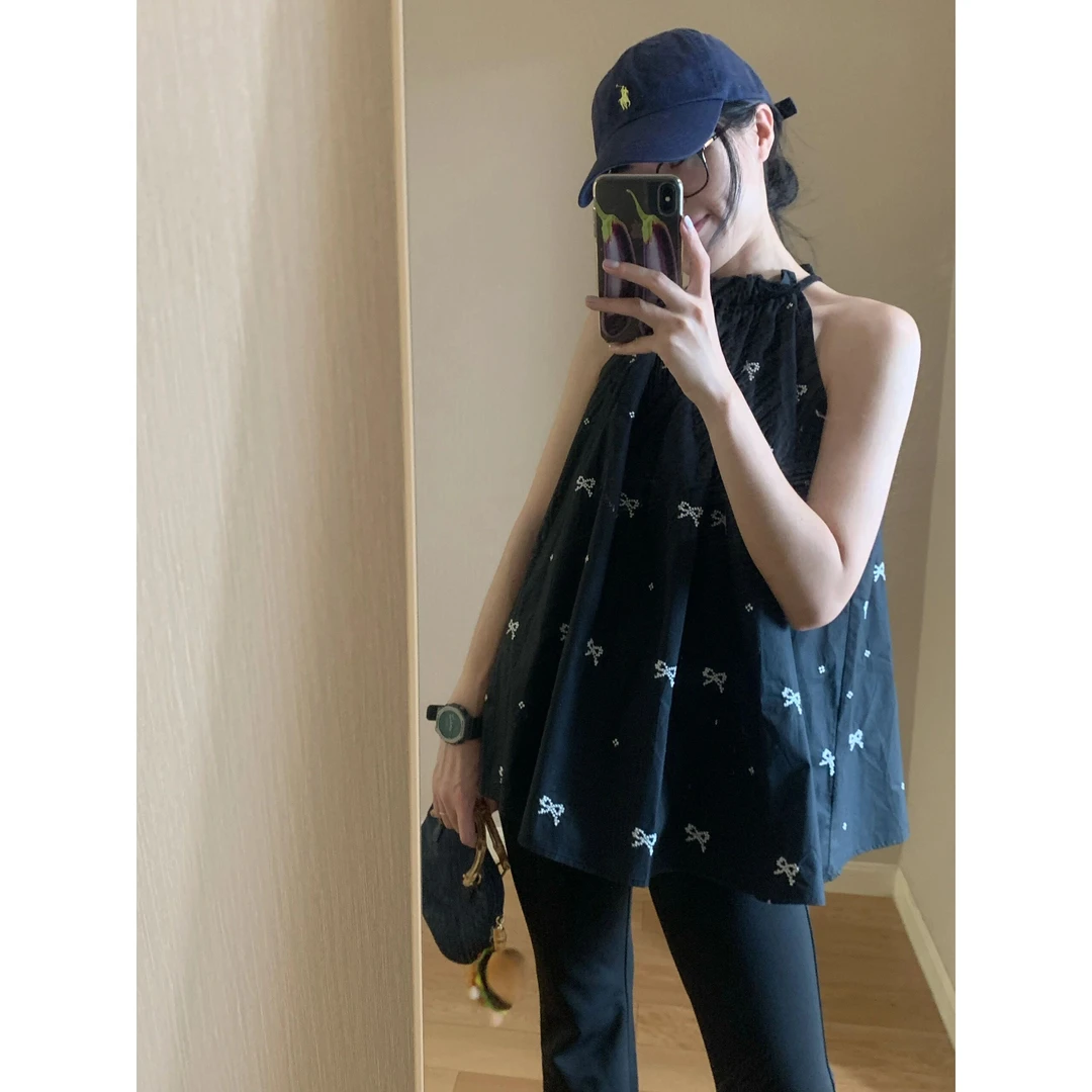 花伦家 刺绣拼接丝绒花边黑色挂脖吊带背心上衣女2024年夏季新款