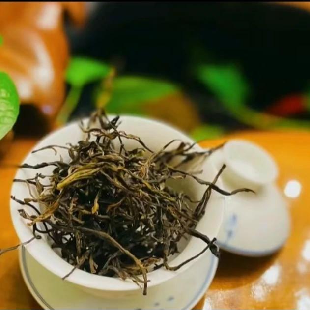 云南弯弓古树普洱生茶散茶50g