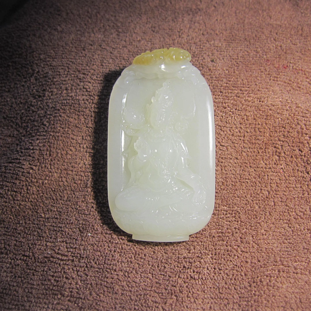 和田玉山料俄糖料挂件藏传白度母玉牌精美雕刻时尚精雕纯手工