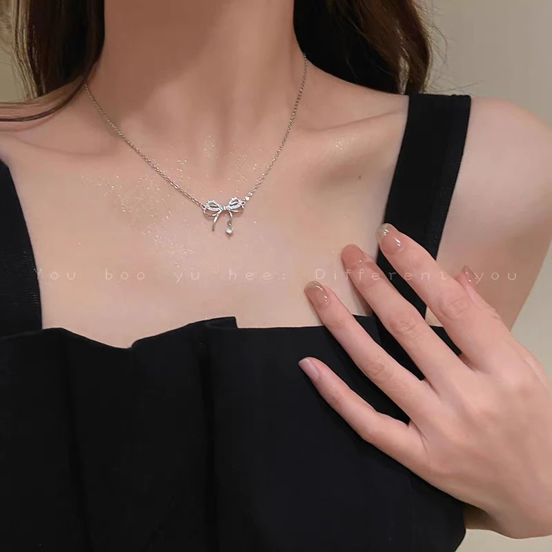 钛钢项链 高保色轻奢高级感气蝴蝶结锁骨链女0998