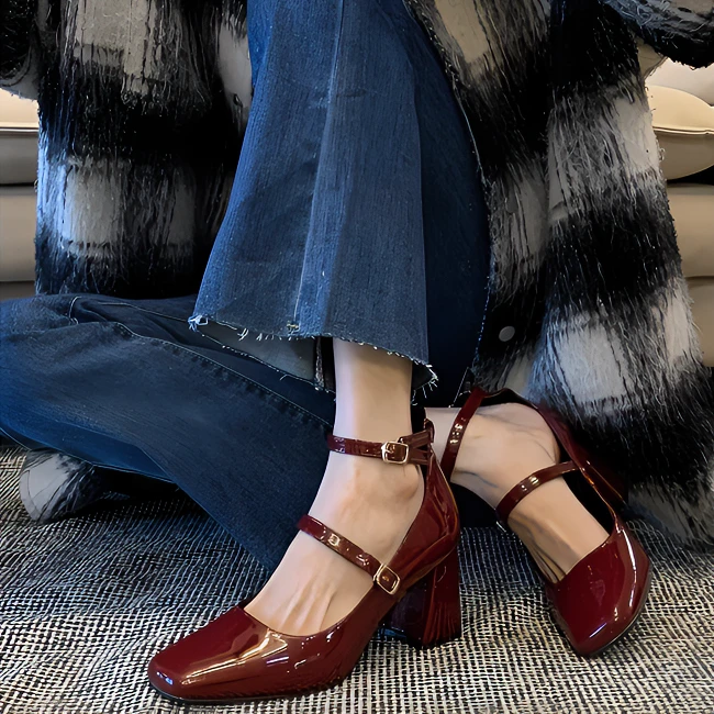 法式气质百搭方头玛丽珍高跟鞋女双扣配裙子酒红色漆皮粗跟单鞋