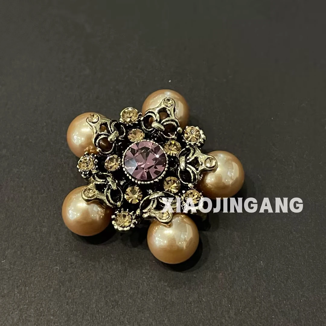 锌合金仿珍珠胸针 小金刚-【时光漫步】胸针