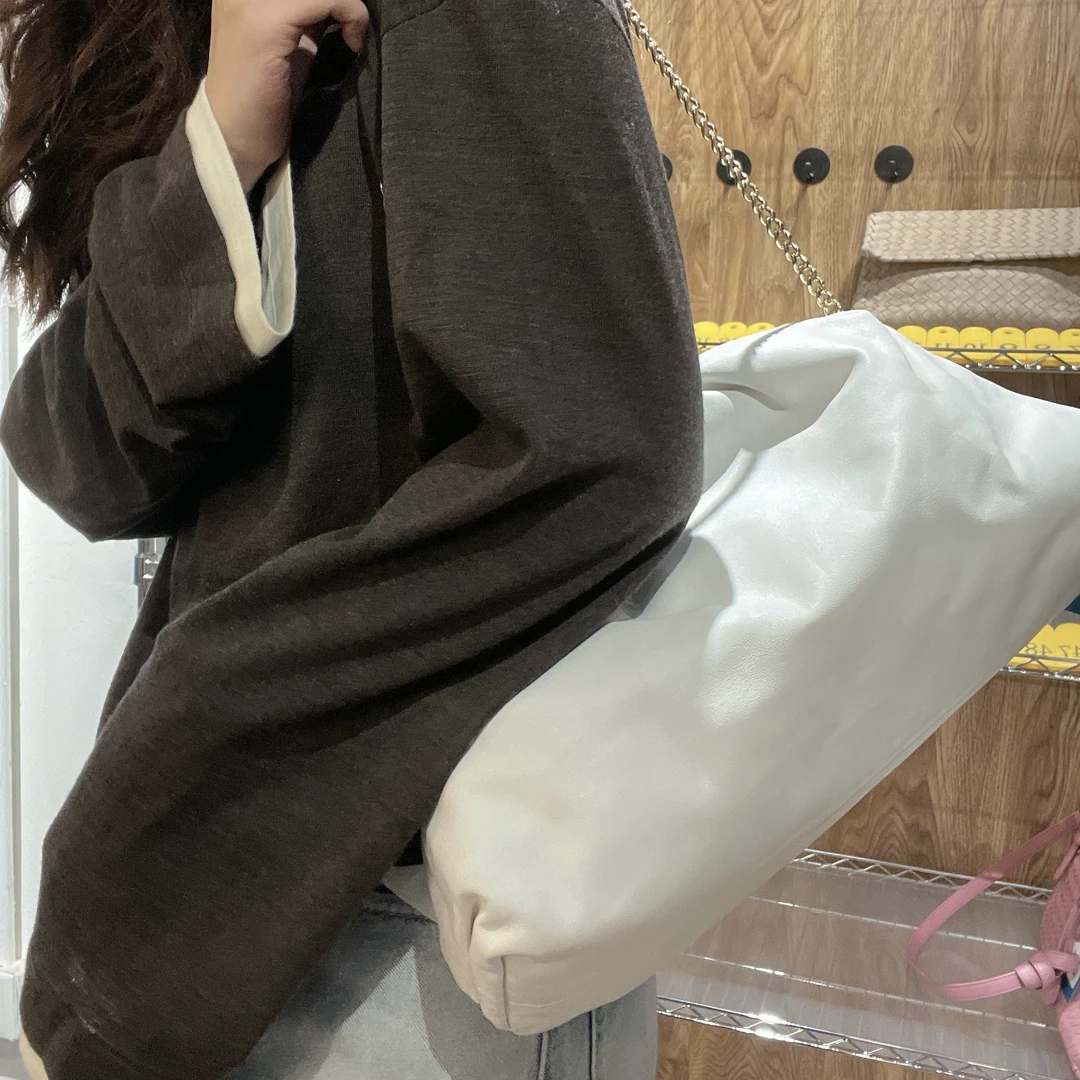 95新 BOTTEGA VENETA/葆蝶家 白色大号云朵包
