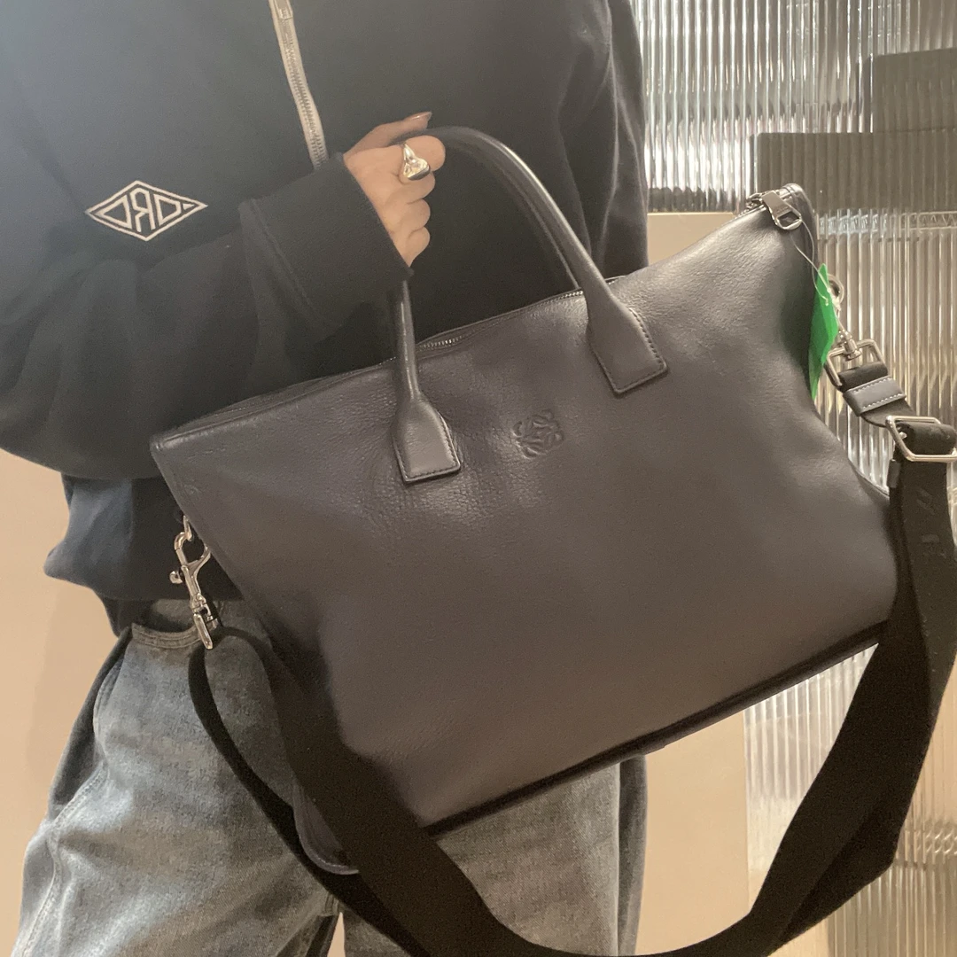 95新 LOEWE/罗意威 灰色手提单肩斜挎包