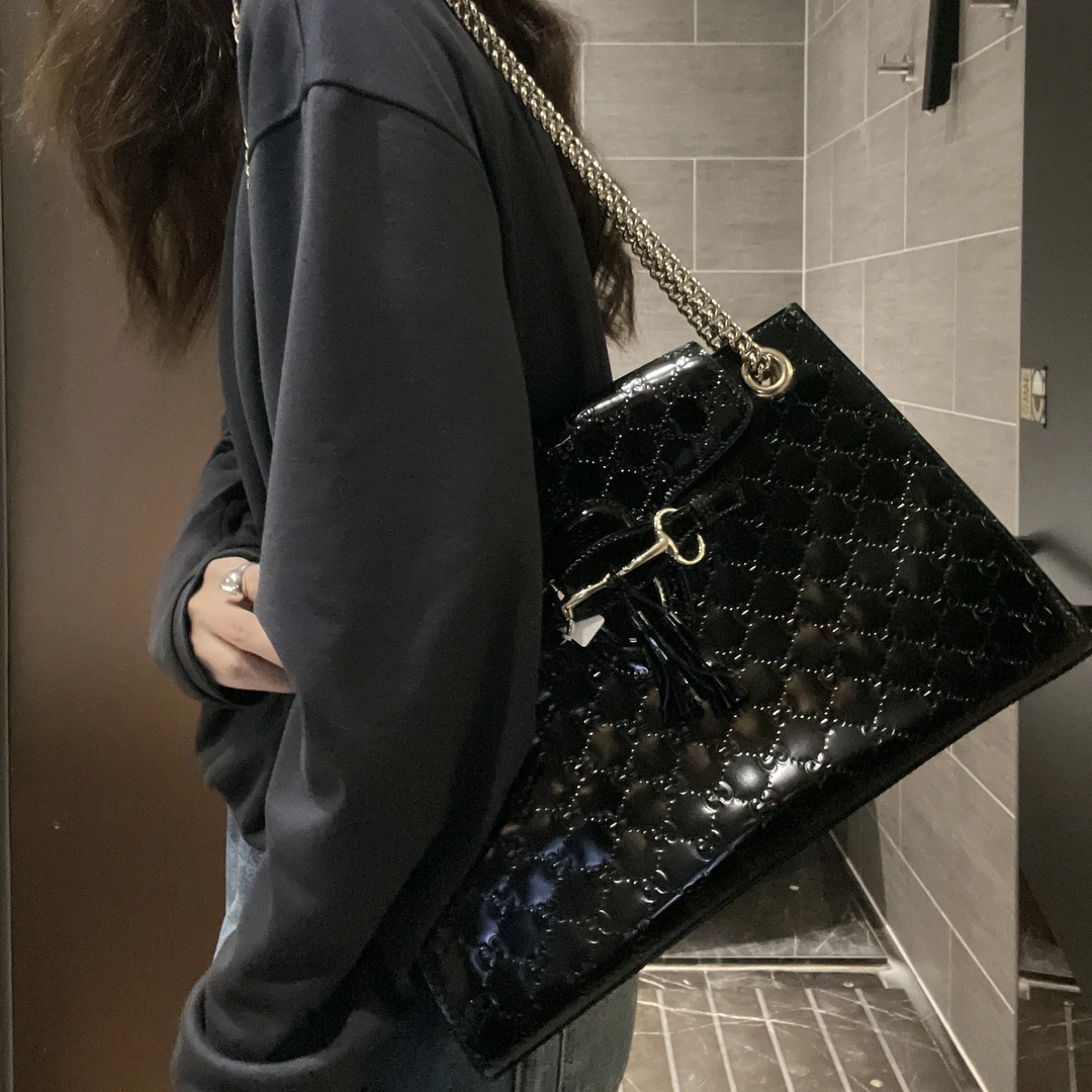 95新 GUCCI/古驰 黑色漆皮链条包