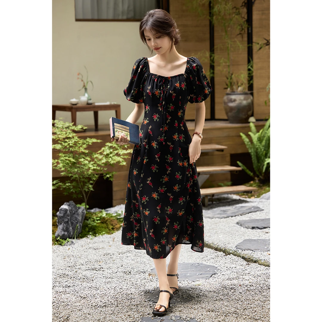 XWI/欣未2025优雅女性玫瑰印花方领收腰显瘦气质温柔连衣裙67993