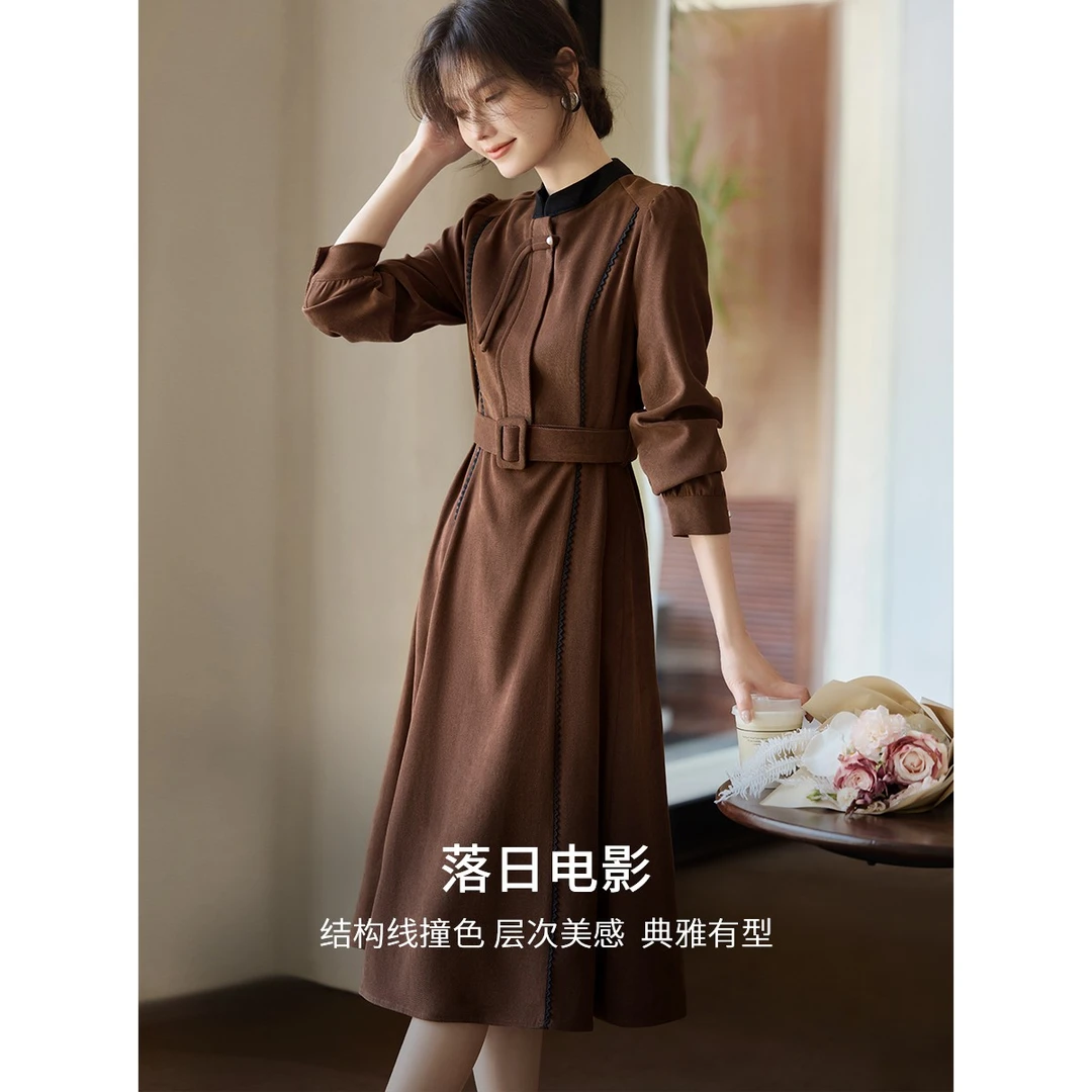 XWI/欣未国风气质收腰撞色连衣裙2024年秋冬国风气质女装连衣裙