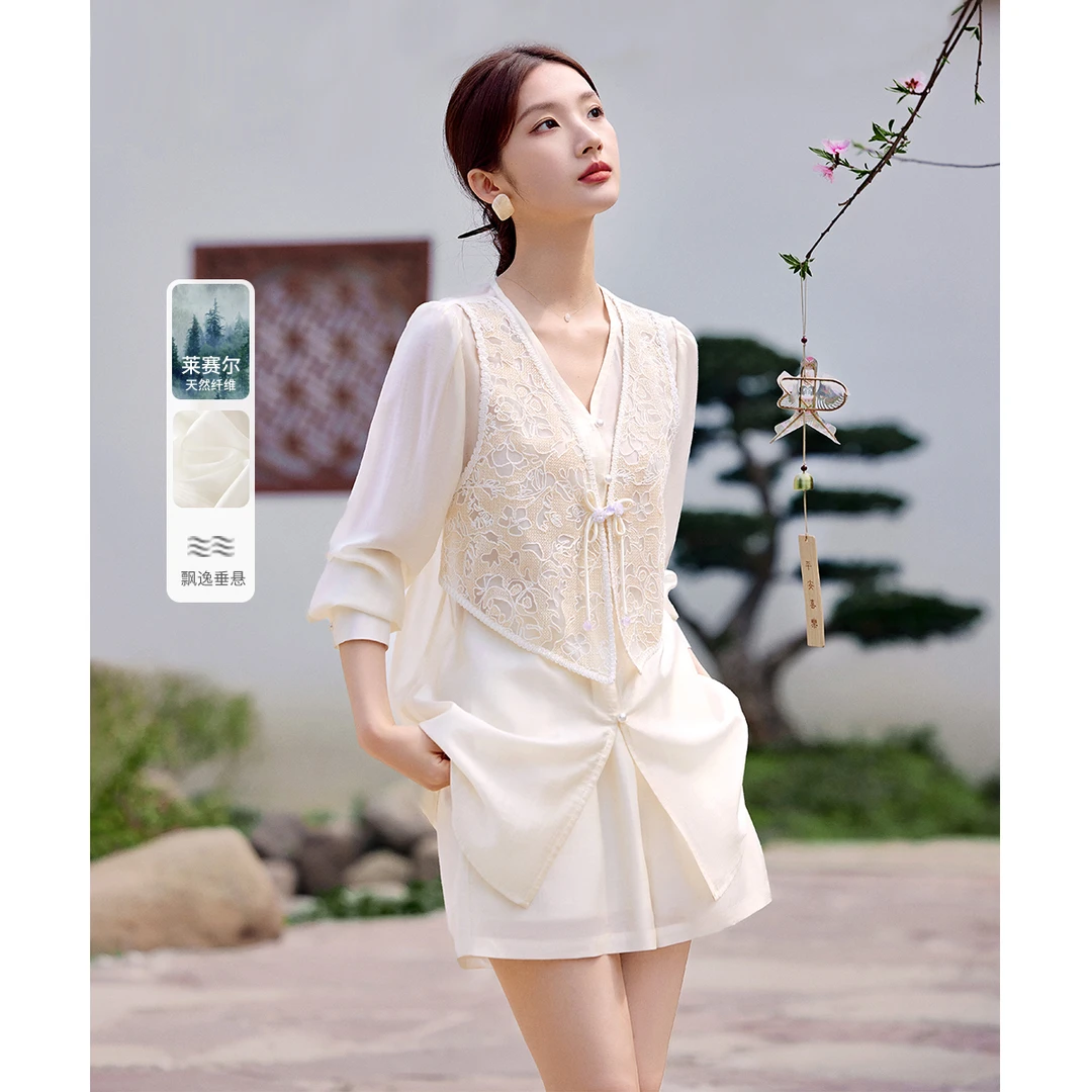 XWI/欣未2025夏季新中式假两件上衣短裤白色两件套套装20023