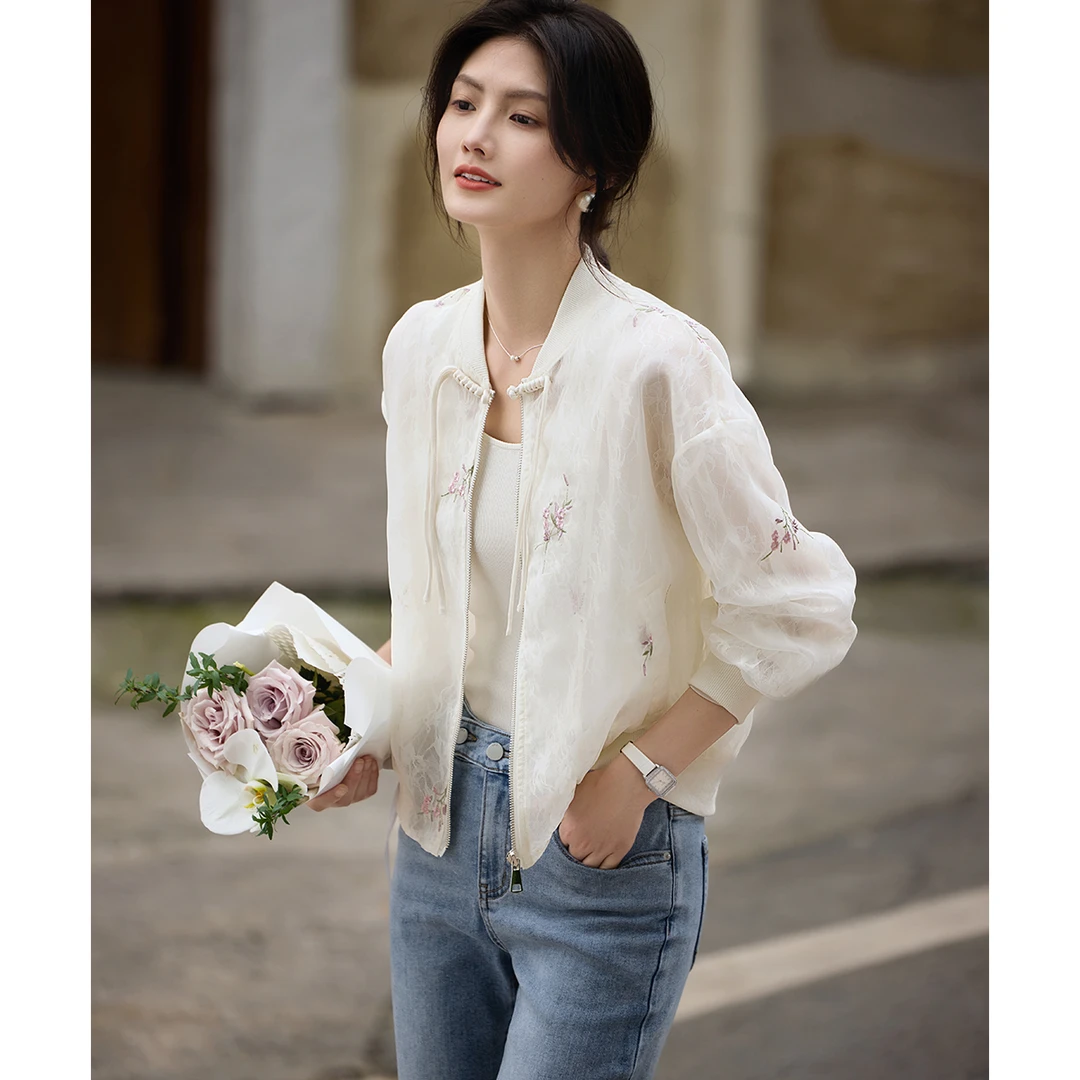 XWI/欣未2025清新福禄丁香紫刺绣蕾丝遮阳棒球外套女10023